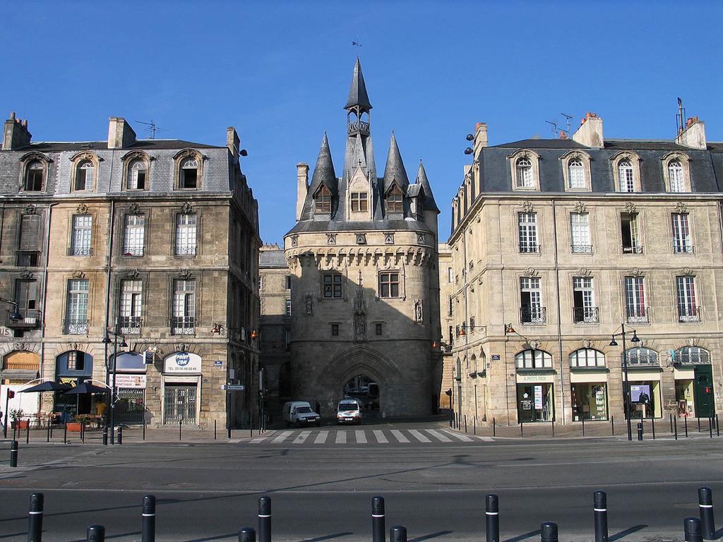 Ausone Beautiful Loft Apartment In Historical Center + Terrace And Parking Bordeaux Eksteriør billede
